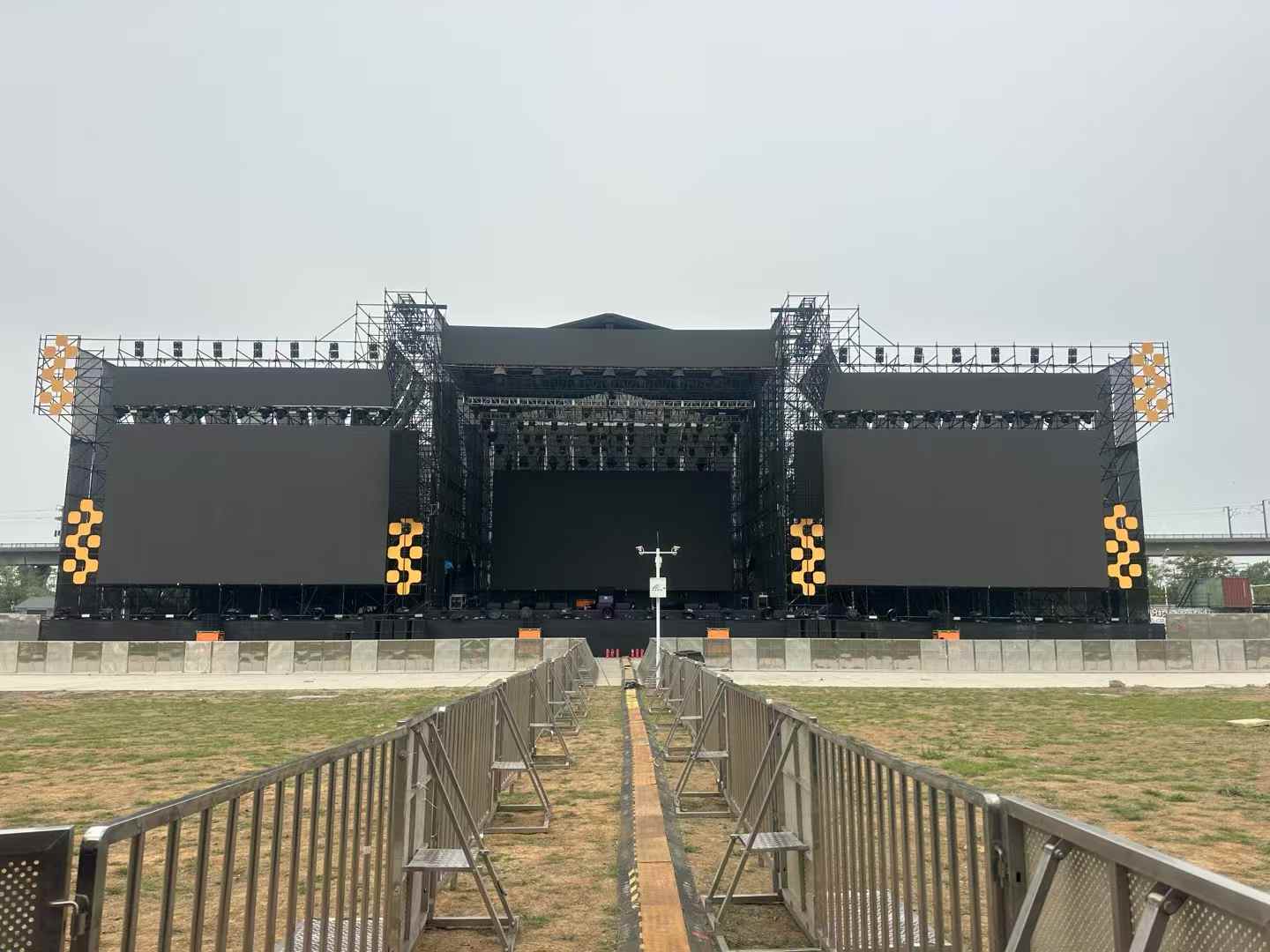 音乐节舞台设备租赁应找怎样的供应商合作？3